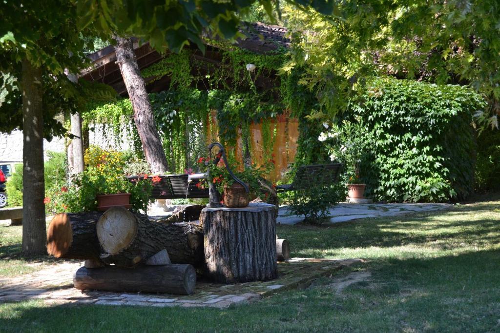 Trattoria Vecchio Mulino Bed & Breakfast Niella Tanaro Екстериор снимка