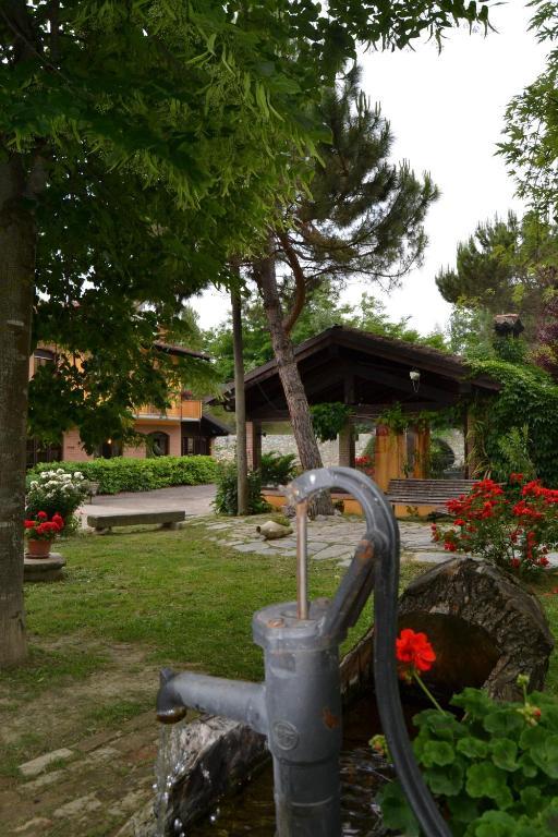 Trattoria Vecchio Mulino Bed & Breakfast Niella Tanaro Екстериор снимка